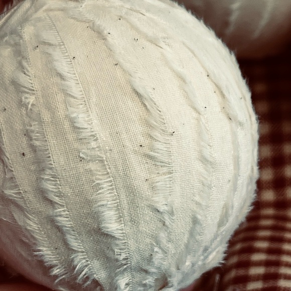 10 Primitive SNOWBALL RAG BALLS Christmas Ornaments farmhouse handmade decor - Picture 12 of 12